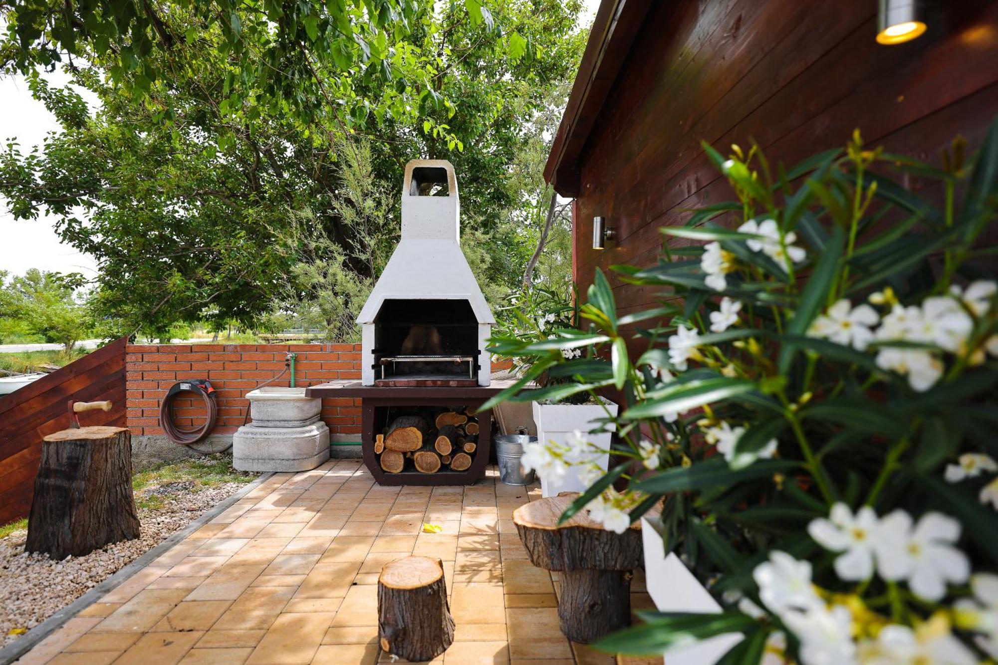 Villa Rita I Nin Extérieur photo